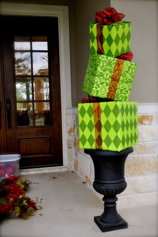 outdoor-porch-christmas-decorating-ideas