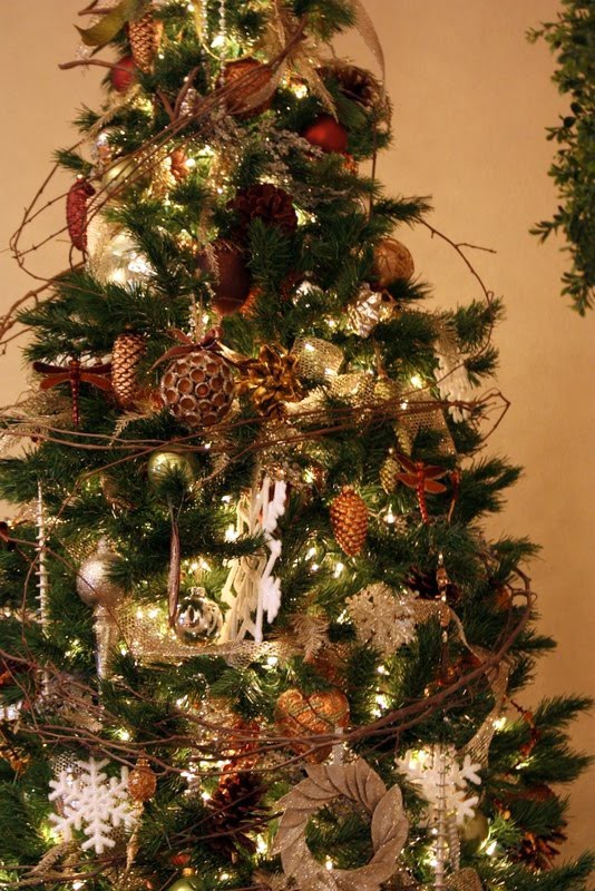 rustic-christmas-tree-ideas