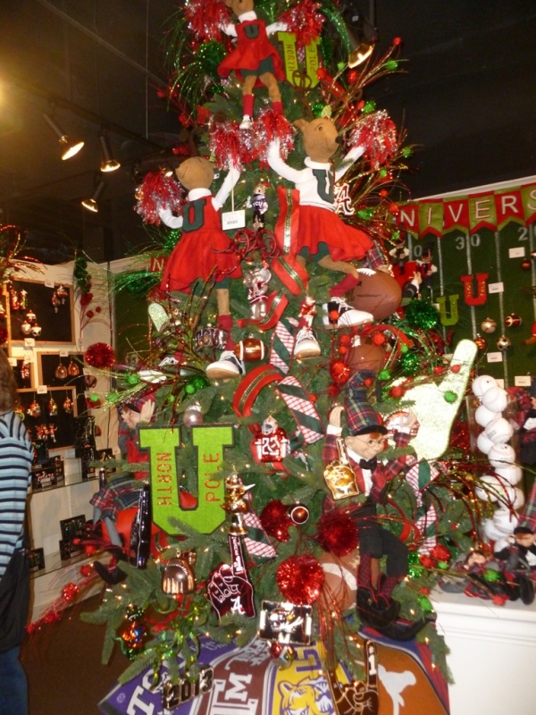 sports-theme-christmas-tree-decorations-ideas
