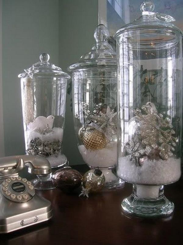 apothecary-jars-christmas-decor-ideas