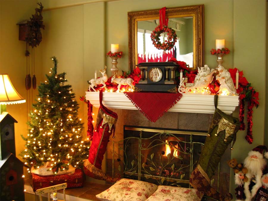 how-to-decorate-your-fireplace-with-christmas-stockings