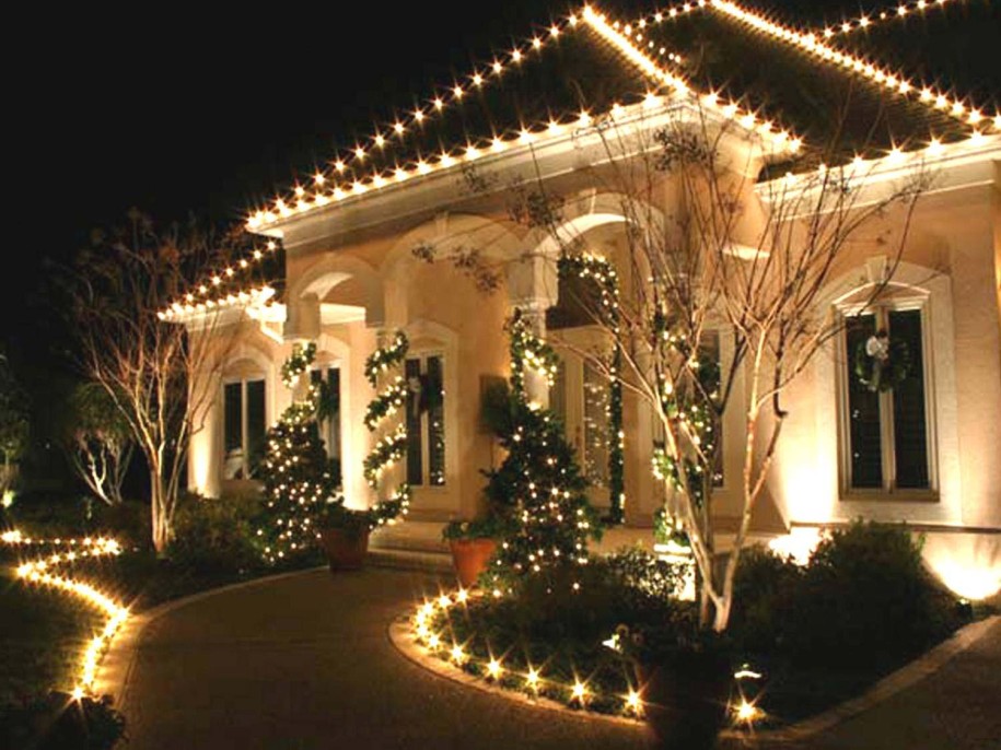 light-up-christmas-decorations