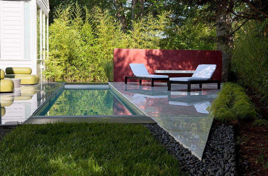 narrow-pool-for-modern-house