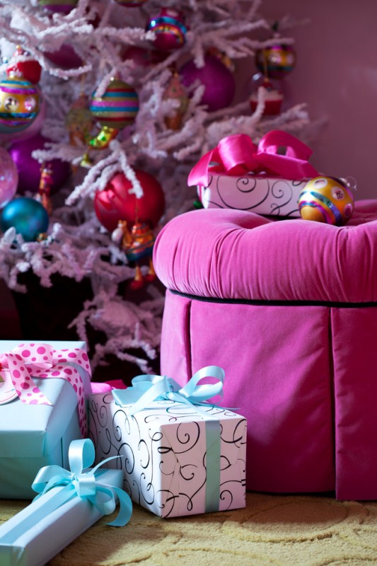 pink-and-blue-christmas-decorations