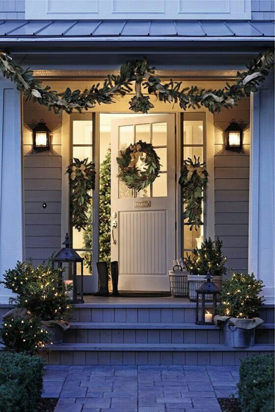 pinterest-christmas-front-doors