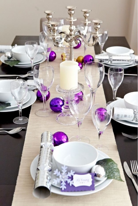 purple-and-silver-christmas-table-decorations