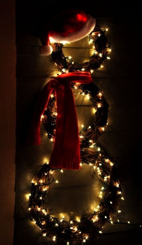 snowman-christmas-decoration-wreath