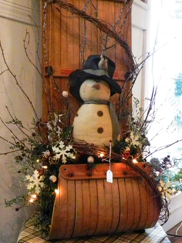 snowman-on-sled-christmas-decor