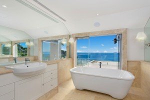 Coolest Beach Style Bathroom Designs