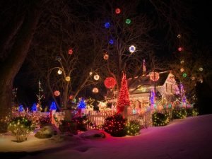 60 Awesome Christmas Lights Decoration Ideas